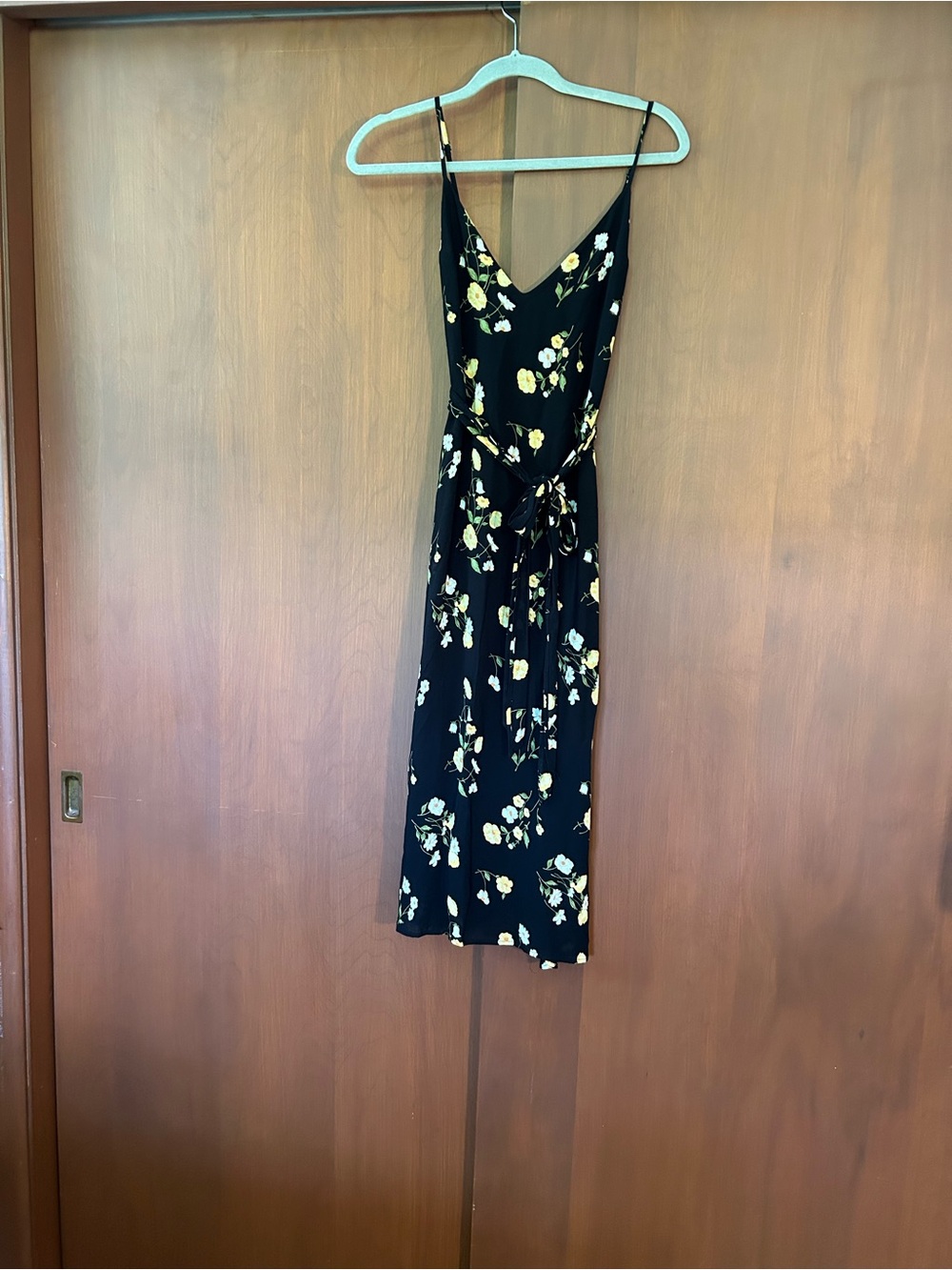 Reformation Black floral midi dress - Picture 7 of 7